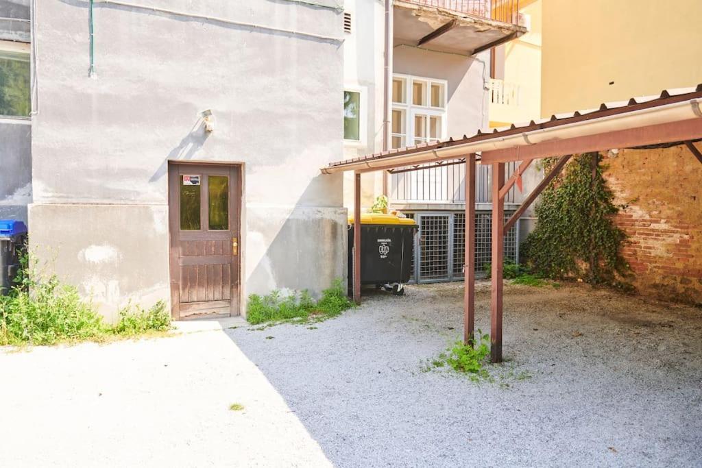 White Bliss Hideaway Lejlighed Ljubljana Eksteriør billede